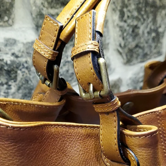 Pratesi Firenze,Elegant Brown Leather Shoulder Bag - Picture 15 of 17